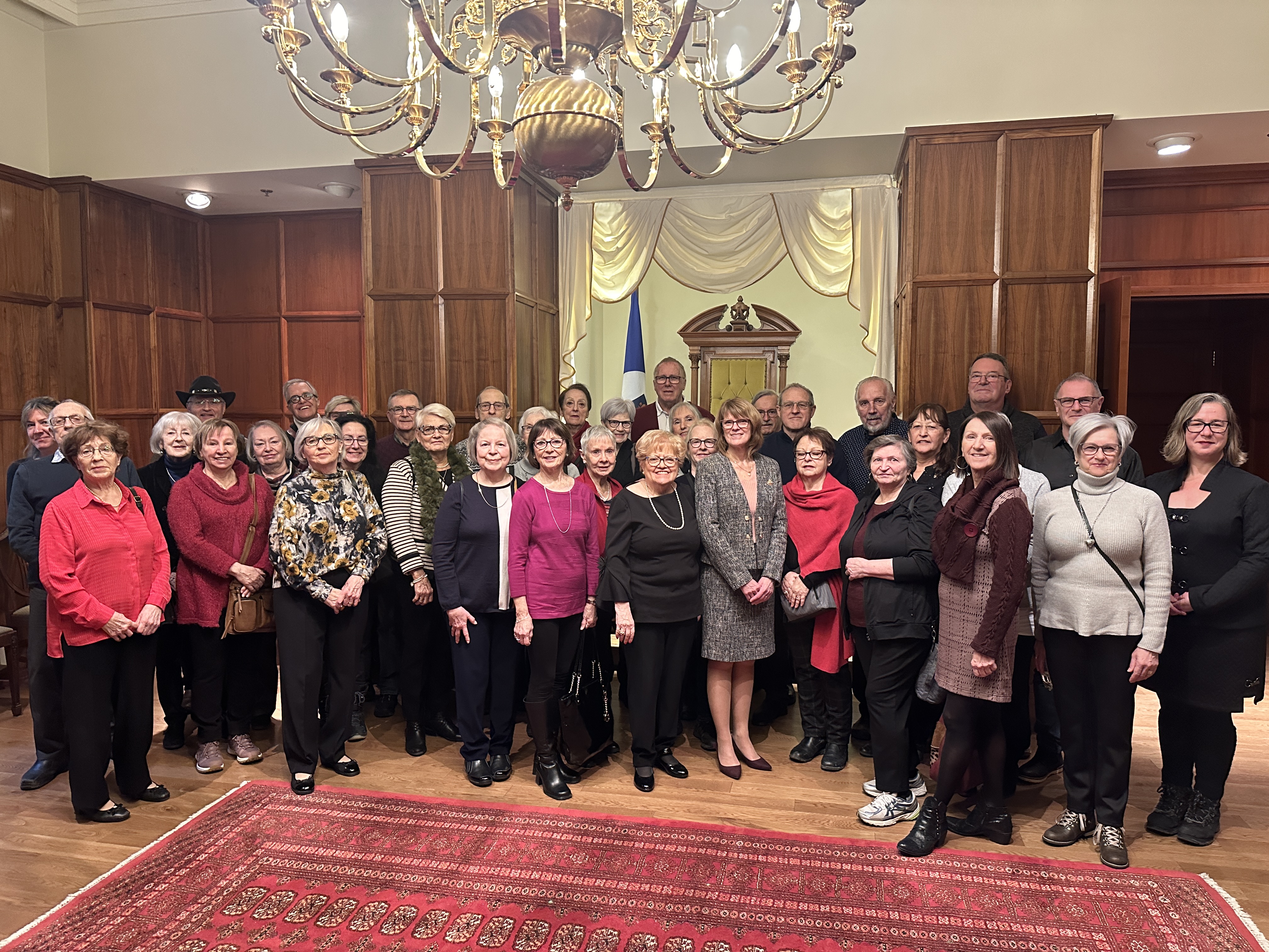 Rencontre avec madame Huguette Chevalier et un groupe de l'Île d'Orléans, de la Côte de Beaupré et de Charlevoix