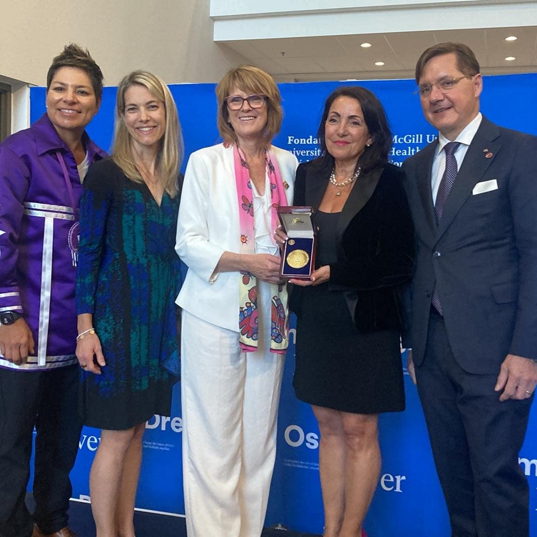 Cérémonie de remise de&nbsp;Médaille pour Mérite Exceptionnel à Madame Denise Vourtzoumis