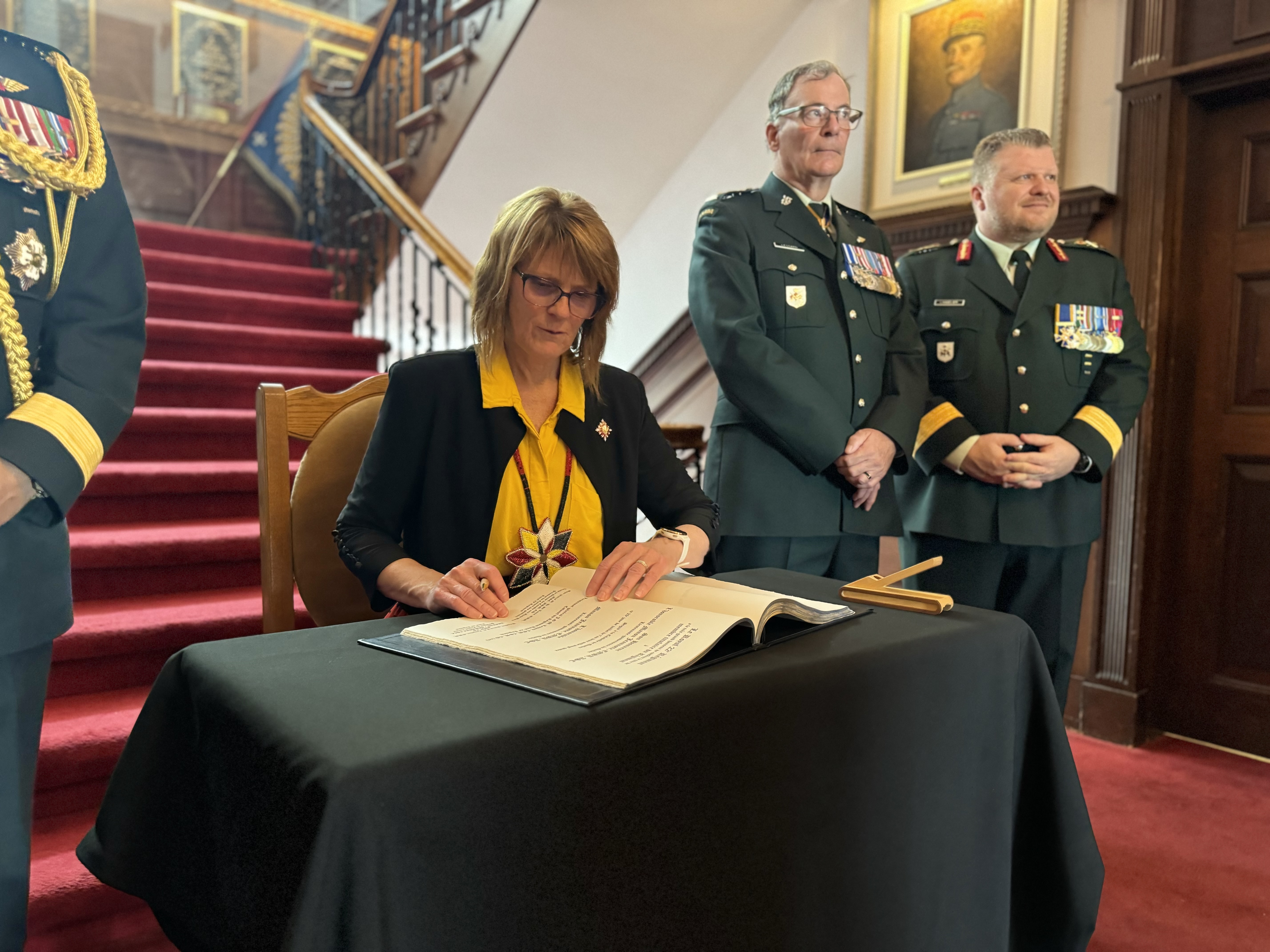 Intronisation en tant que membre titulaire du Royal 22e Régiment