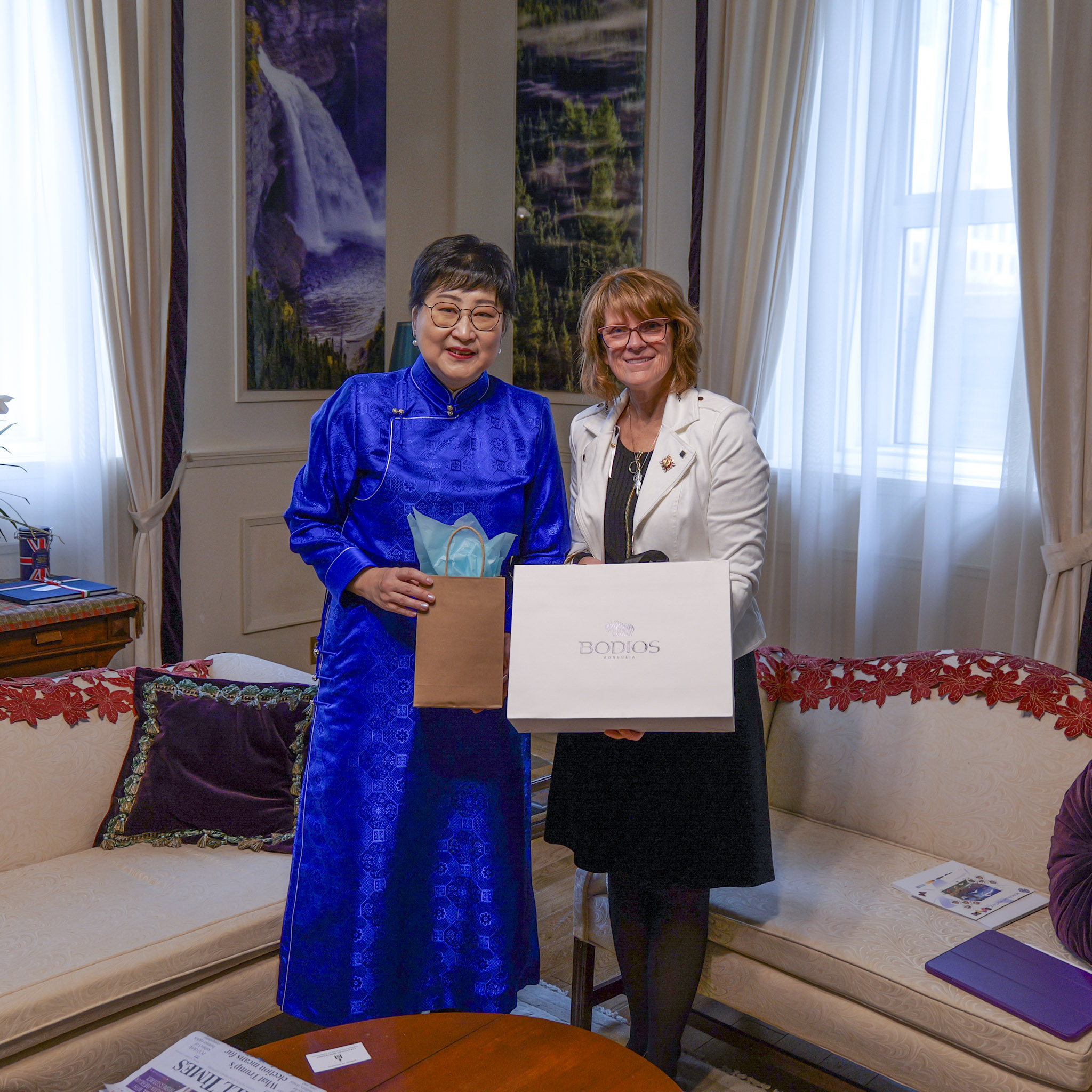 Entretien avec l’ambassadrice de la Mongolie
